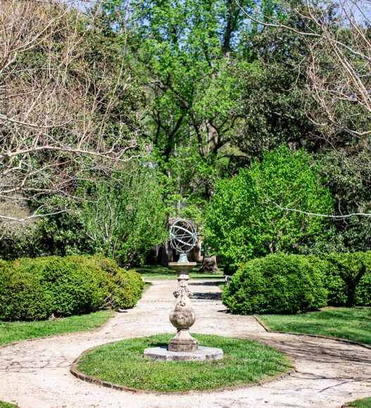 Garden at Stratford Hall with sundial and boxwoods